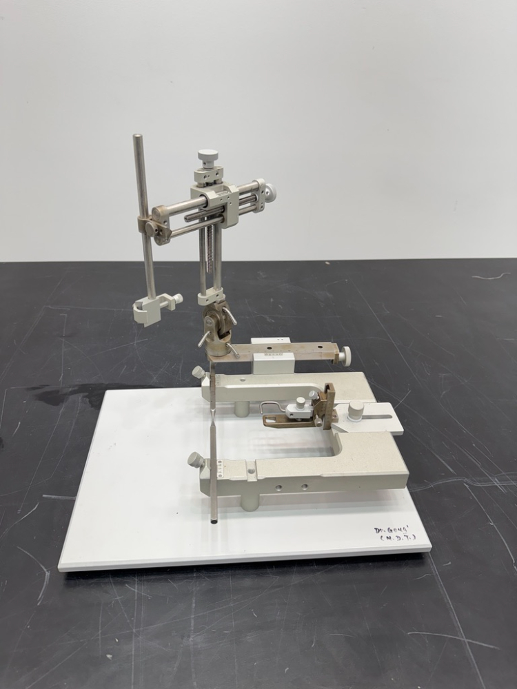 Image of Stoelting Lab Standard Stereotaxic Instrument